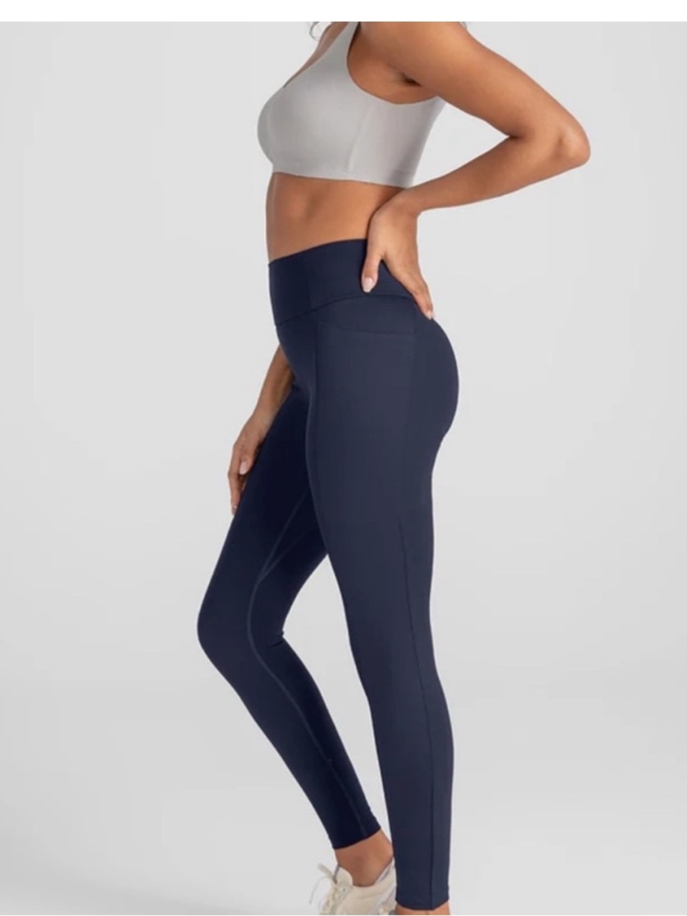 Honeylove Navy 2.0 High-Rise Sculpting Leggings. Womens Size M. Front seamless